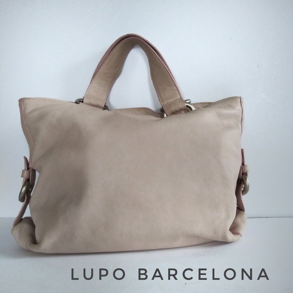 lupo Barcelona Handbags - lupo Barcelona Leather Light Pink Shoulder Bag
